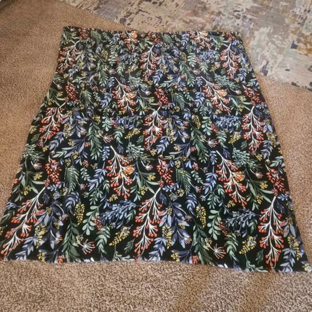 Monte & Jardin Luxury Collection Throw Blanket